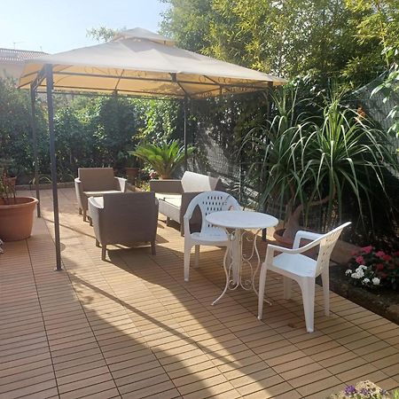 Casa Vacanza Porto Frailis Gia Porto Frailis B&B Арбатакс Екстер'єр фото