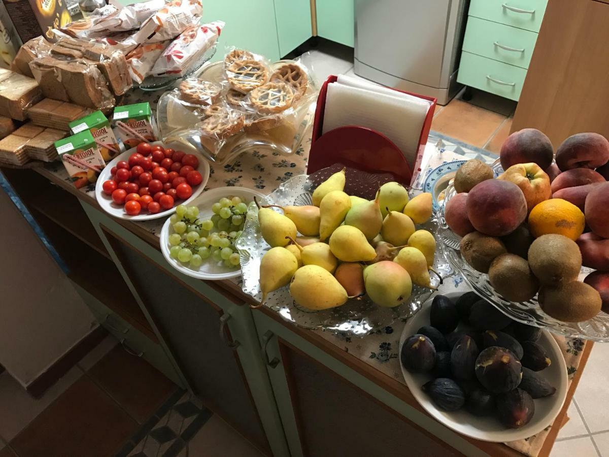 Casa Vacanza Porto Frailis Gia Porto Frailis B&B Арбатакс Екстер'єр фото